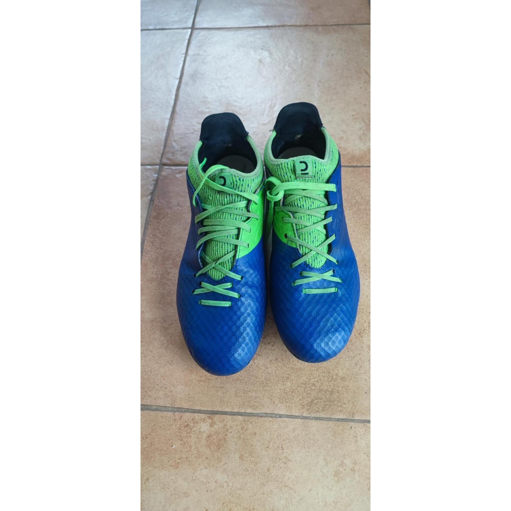 Entre Particuliers - Chaussures de football Kipsta