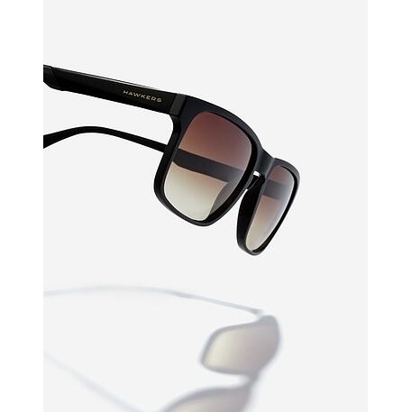 HAWKERS - Lunettes de soleil pour homme et femme PEAK METAL - BLACK SMOKY BROWN 6/8