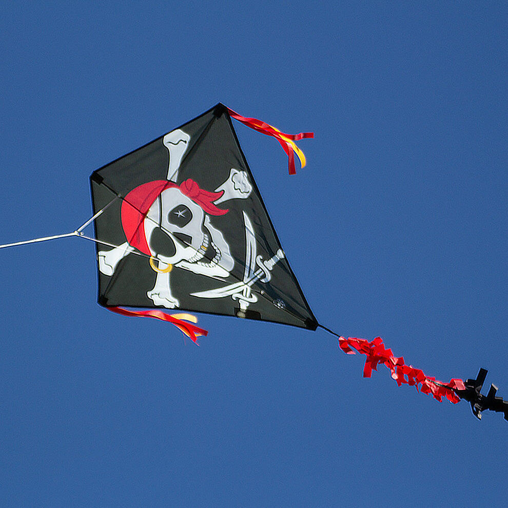 Pipa infantil Spiderkites Eddy Jolly Roger 40006 preta, 75 x 75 cm 3/4