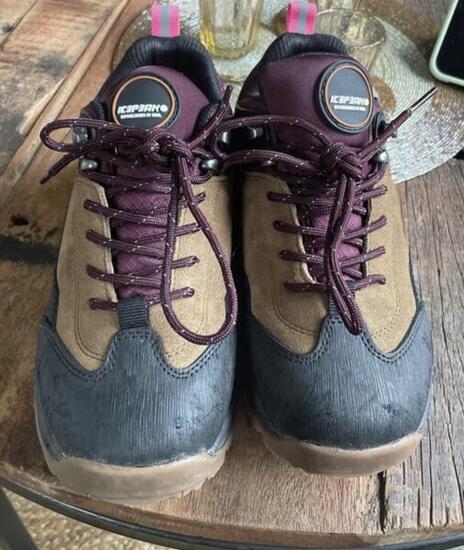 Tussen Particulieren - Lage wandelschoenen