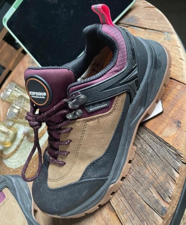 Tussen Particulieren - Lage wandelschoenen 3/5