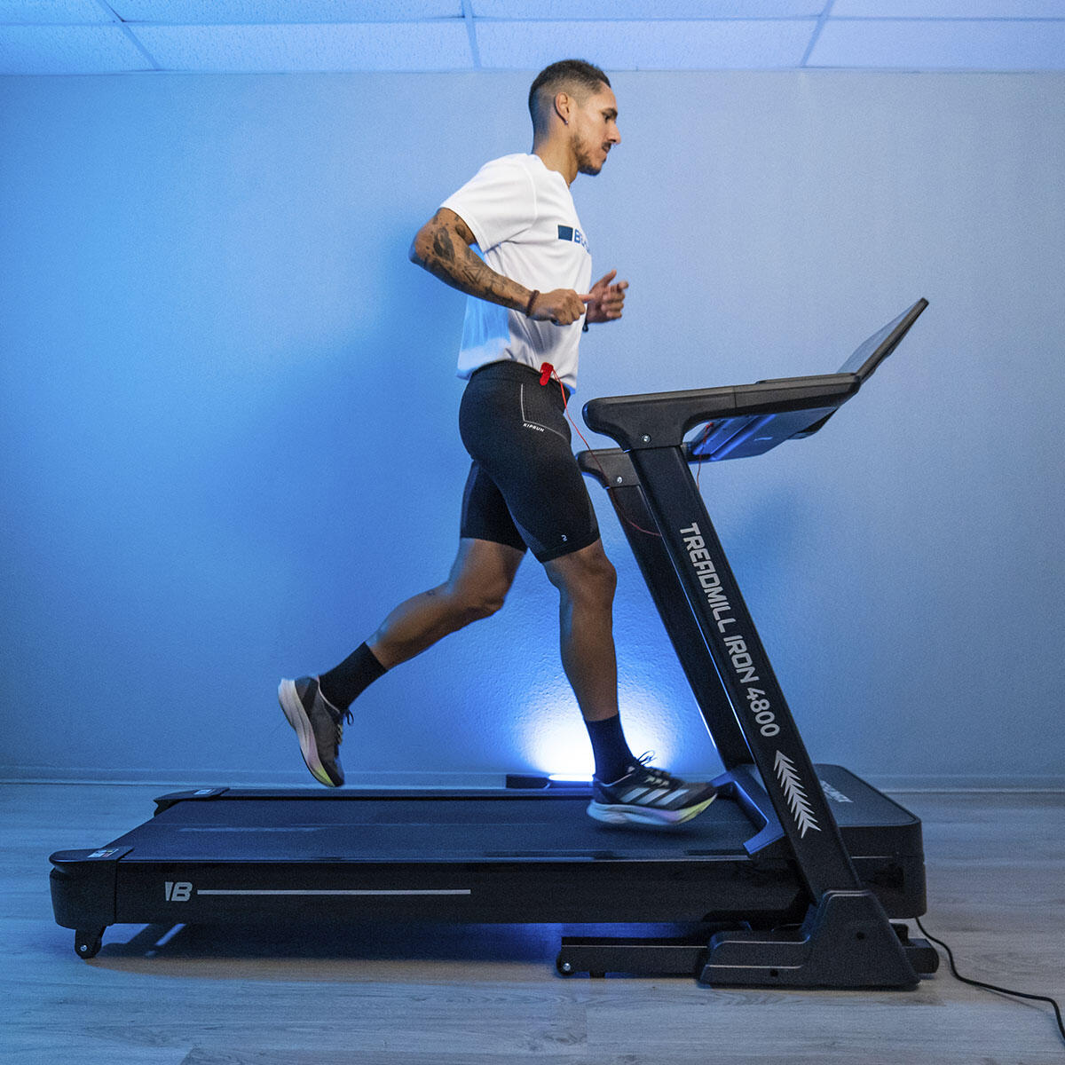Cinta de Correr Treadmill Iron 4800 Behumax 2/6
