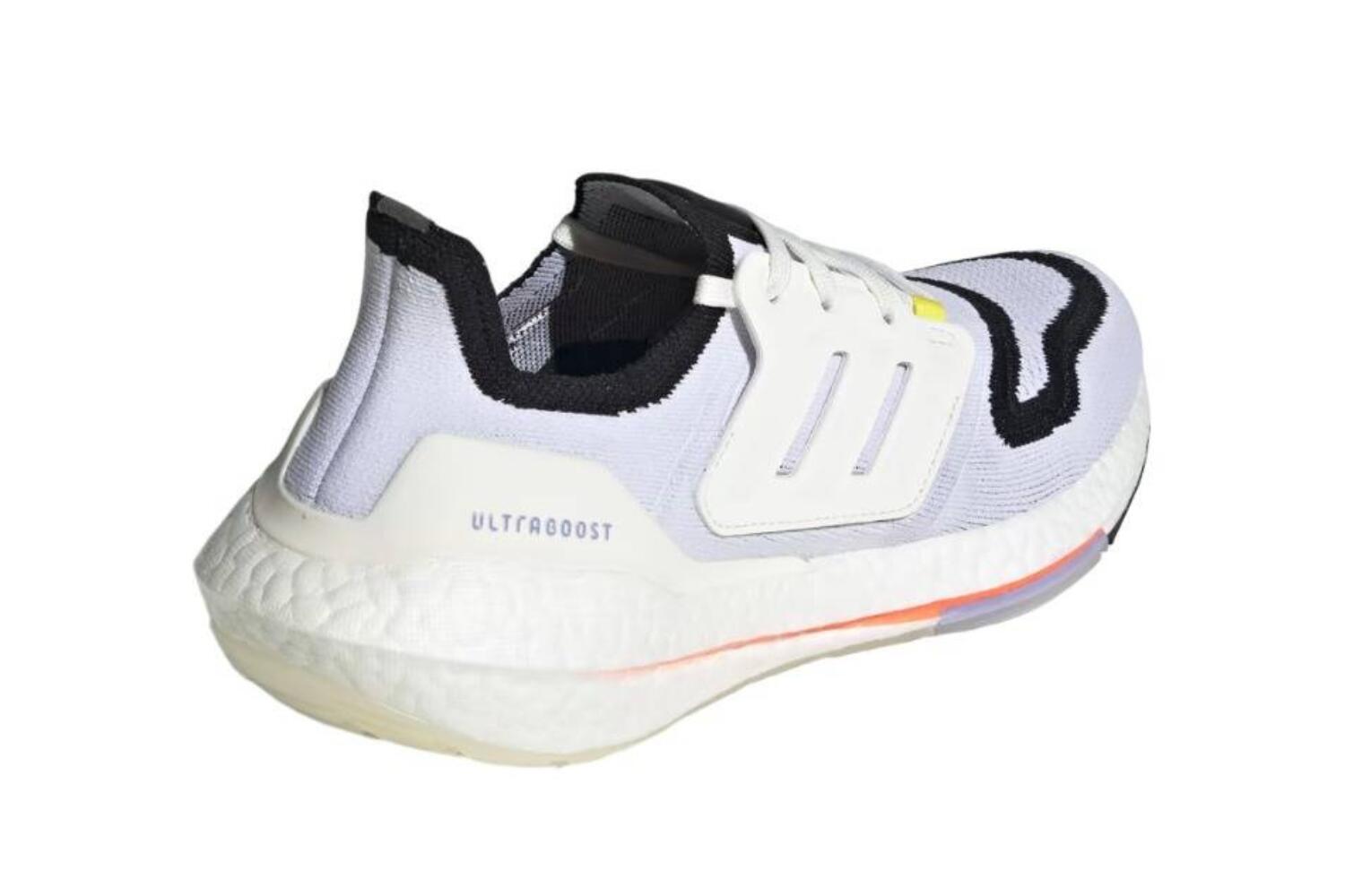 Zapatillas de running Adidas Ultraboost 22 para mujer 4/5