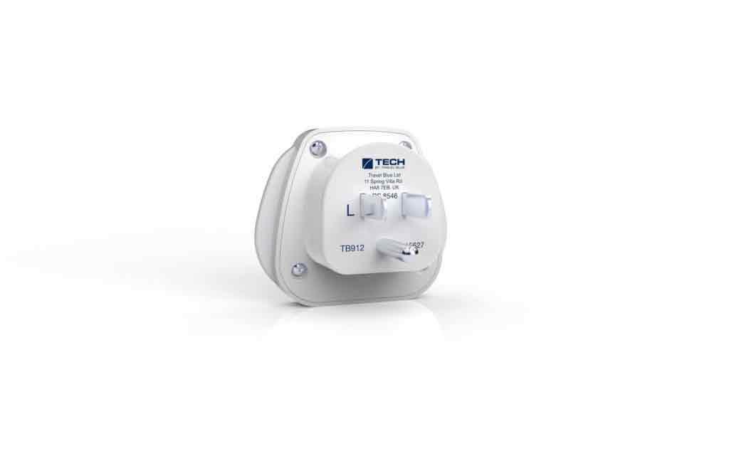ADAPTADOR MUNDIAL CLAVIJA ELÉCTRICA A ESTADOS UNIDOS 2/2