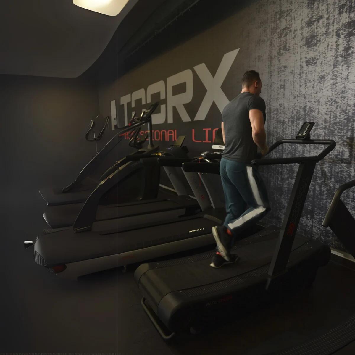 Esteira curva Race Cross HIIT 6/7