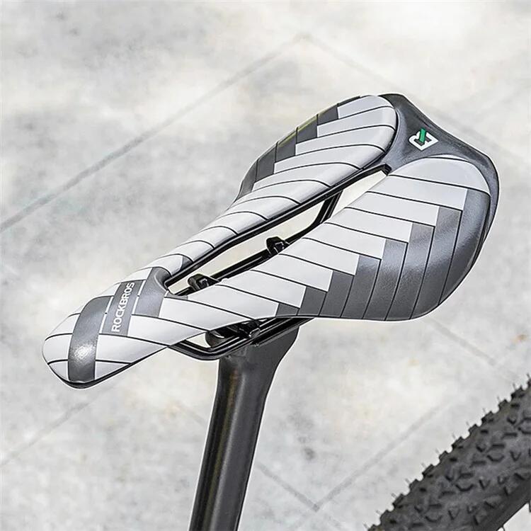 Selle de vélo de route et VTT respirante en cuir PU 5/5