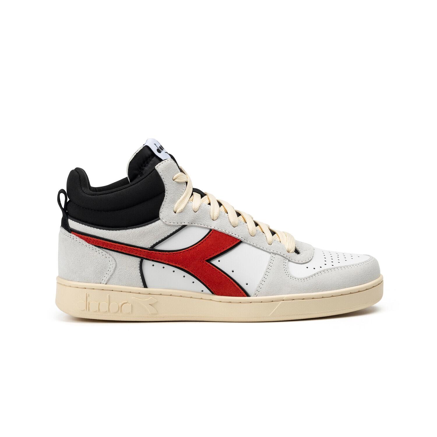 DIADORA picture