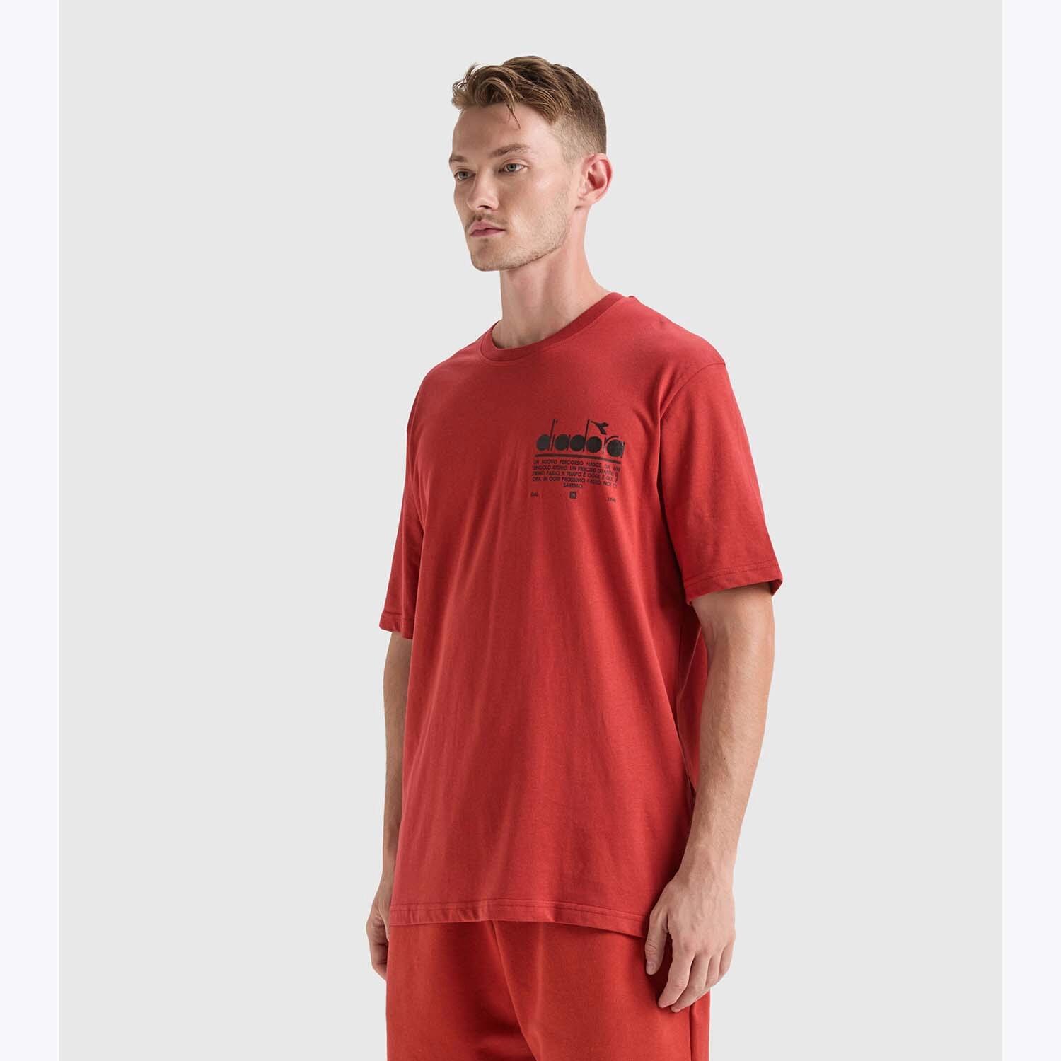 DIADORA picture