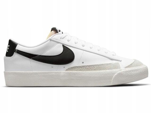 Nike Blazer Low 77 White Black Donna 3/7