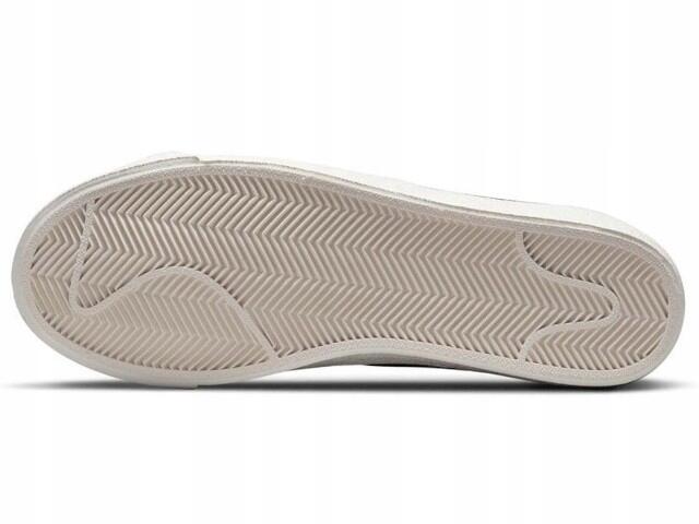 Nike Blazer Low 77 White Black Donna 7/7