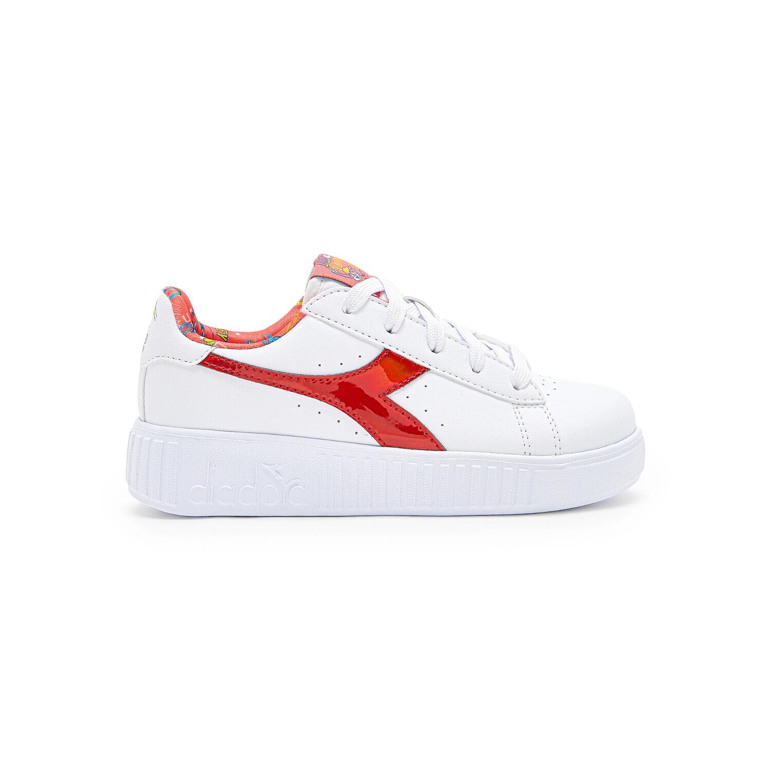 DIADORA picture