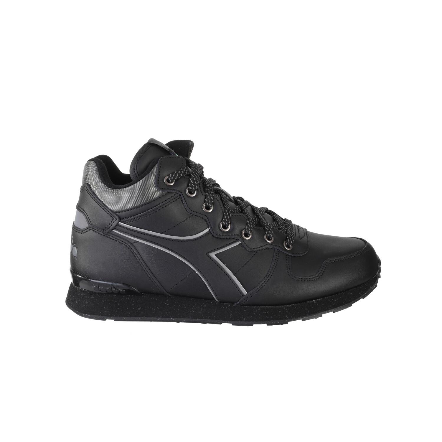 DIADORA picture