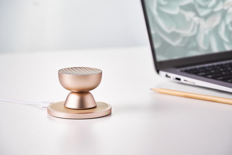 Carregador Lexon Qi Powerup dourado 7/7