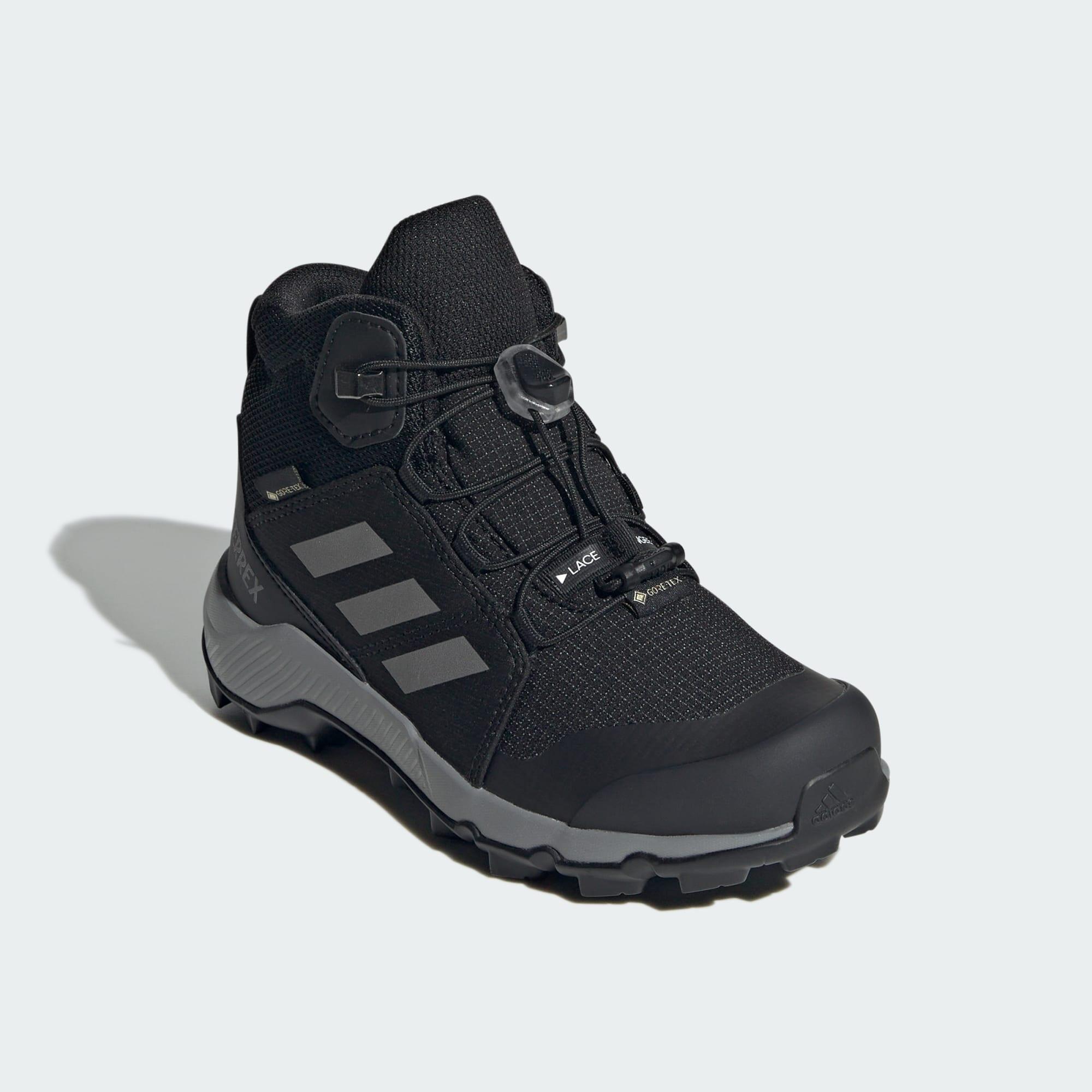 Terrex Mid GORE-TEX Hiking Shoes 5/7