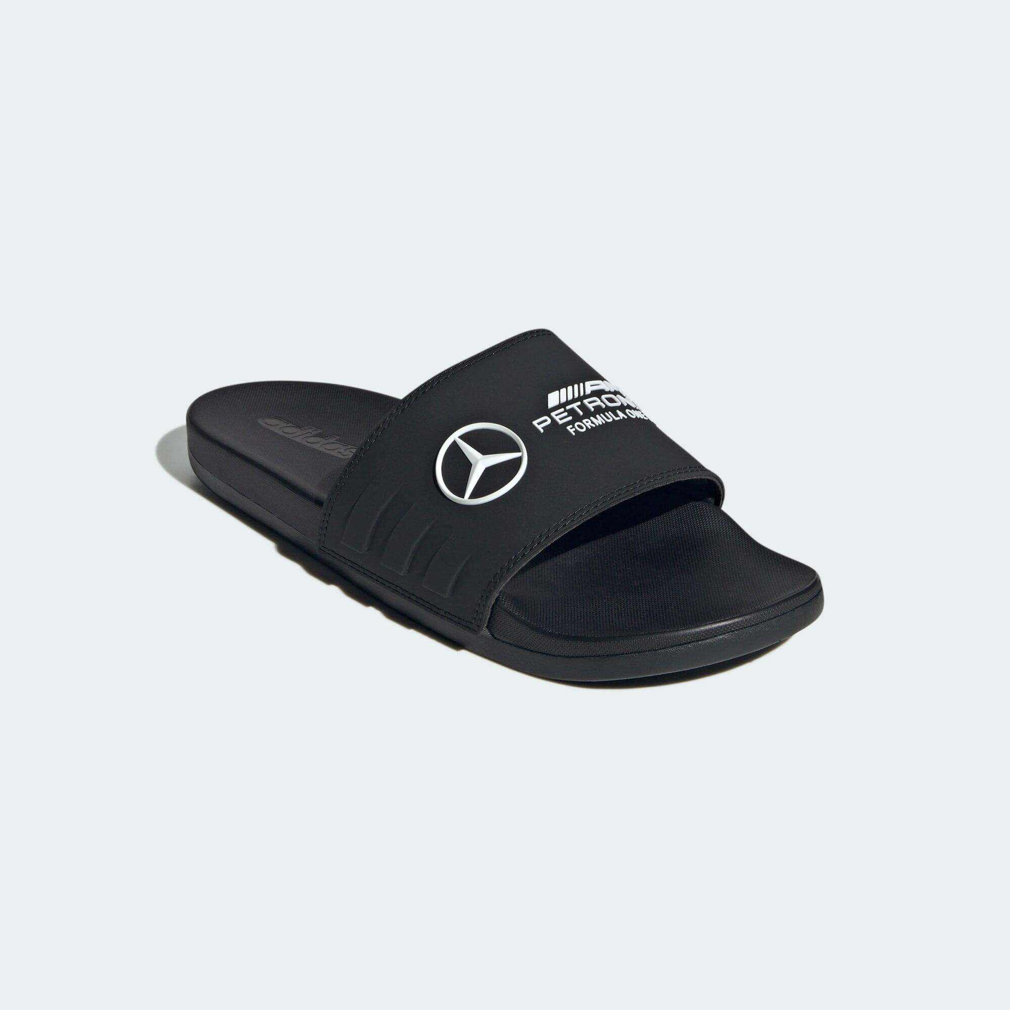 Chinelos Adilette Comfort da Mercedes-AMG Petronas Formula One Team 6/7
