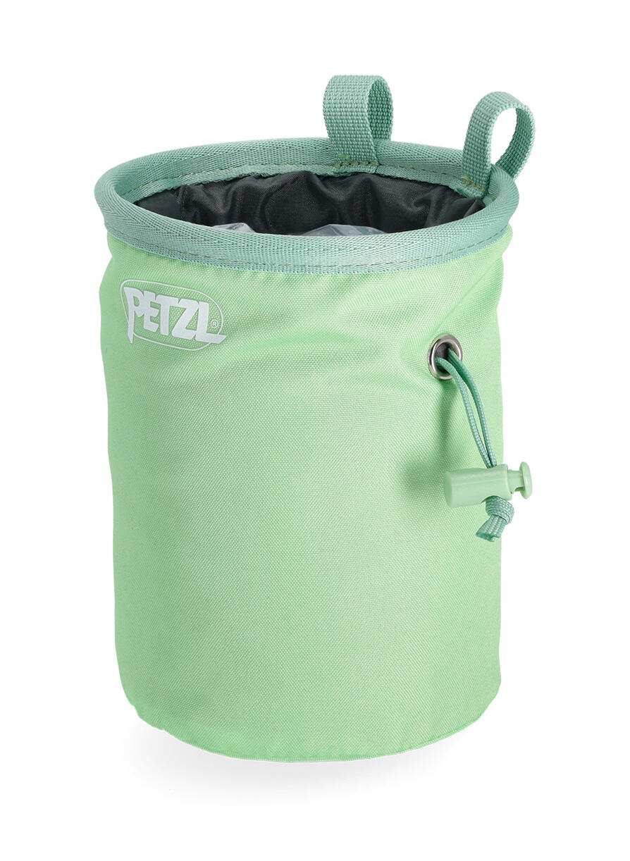 Sacchetto magnesite Petzl Bandi verde, compatto e leggero 5/7