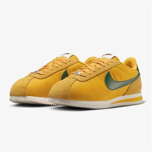 Chaussures universel femmes Nike Cortez 4/5