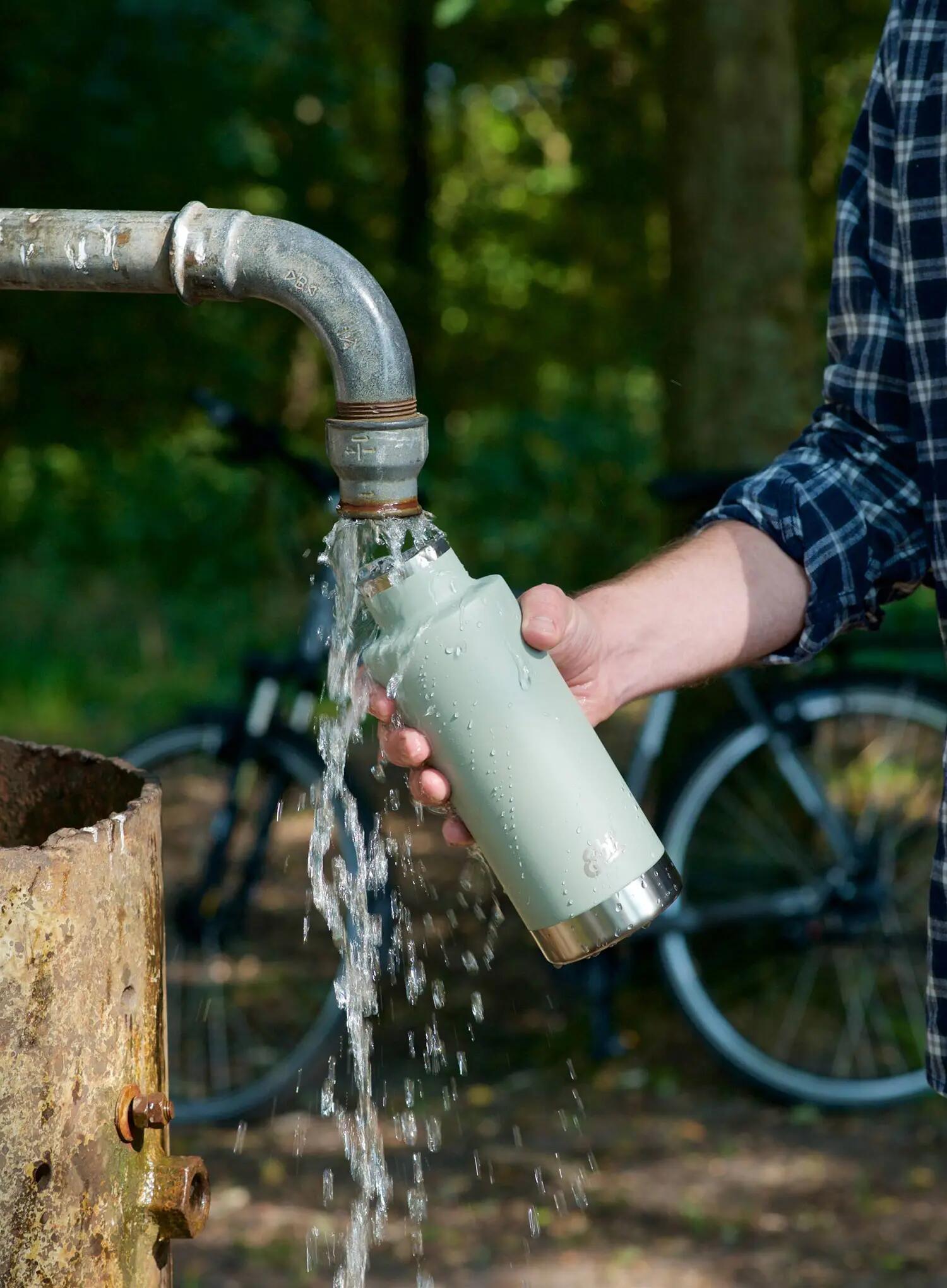 Butelka na wodę do turystyki Esbit Sculptor Insulated Bottle 5/7