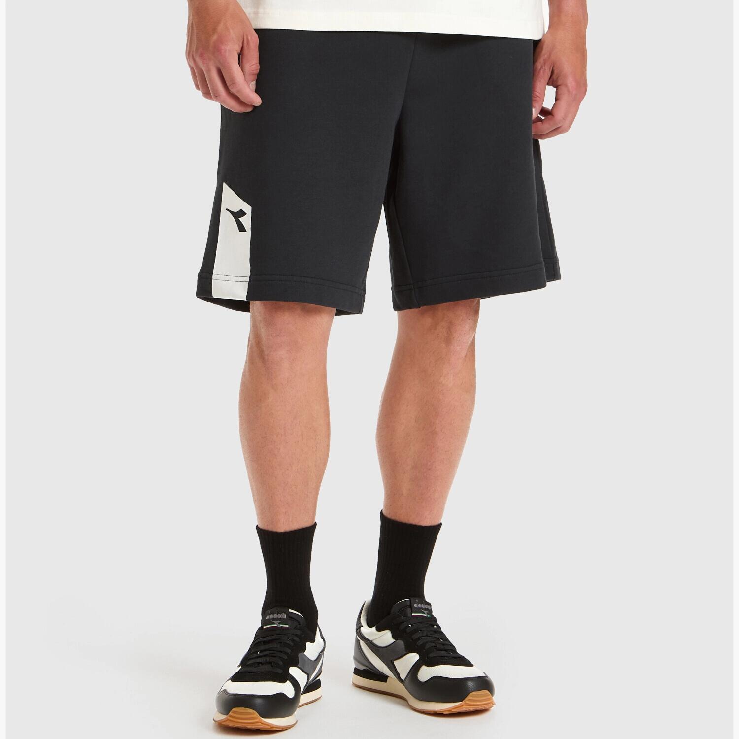 DIADORA picture