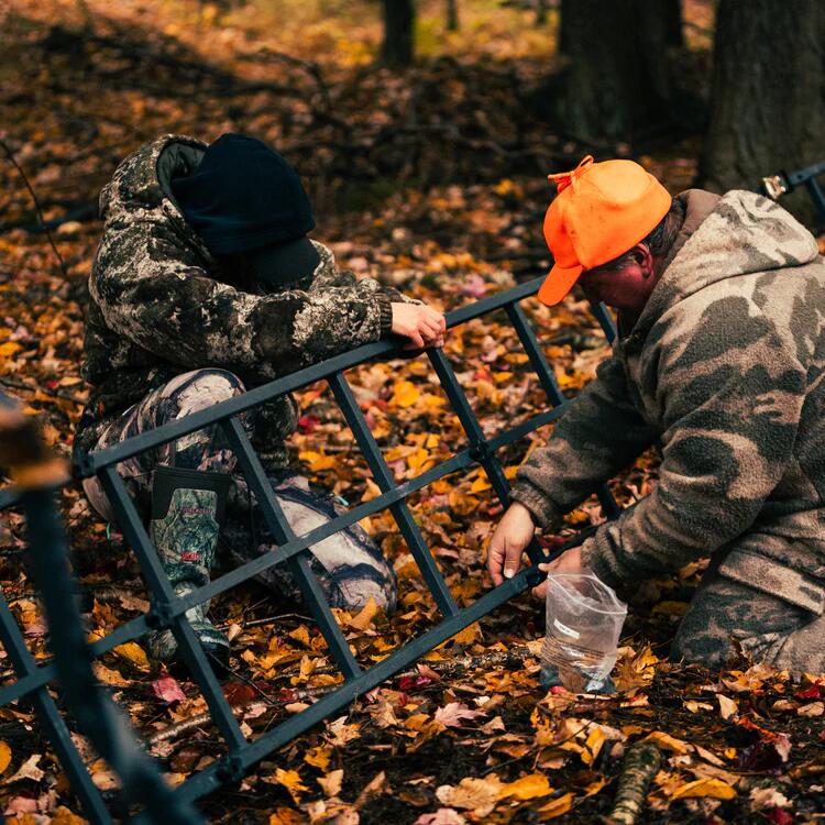 LADDER STAND PUESTO CON ESCALERA LOCKDOWN™  21FT WIDE 1-MAN 7/7