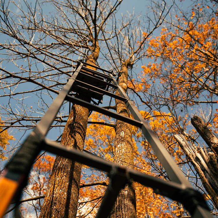 LADDER STAND PUESTO CON ESCALERA DELUXE™  1-MAN 3/6