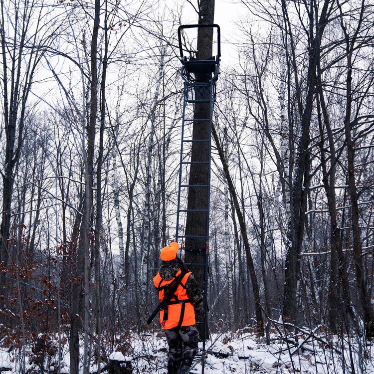 TREESTAND LADDERSTAND PUESTO CON ESCALERA RETREAT™  1-MAN 7/7