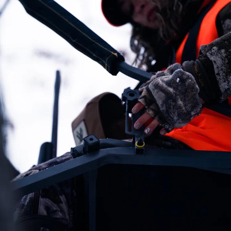TREESTAND LADDERSTAND PUESTO CON ESCALERA RETREAT™  1-MAN 4/7