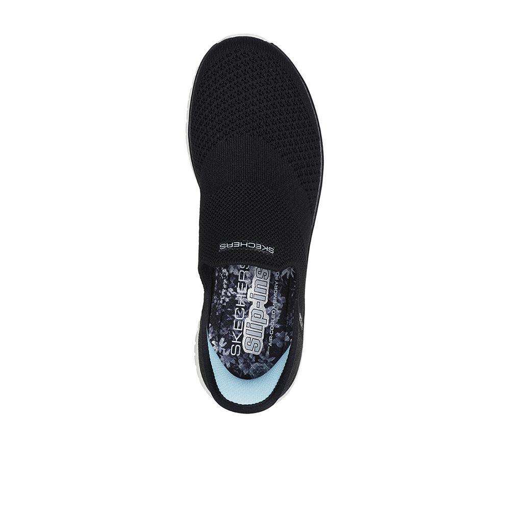Tênis Pretos Skechers Virtue Femininos 3/5