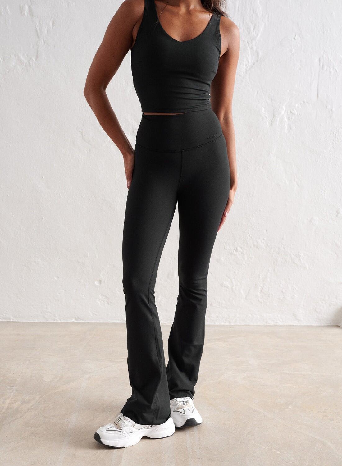 AIM'N Leggings da yoga Petite a zampa d'elefante traspiranti neri