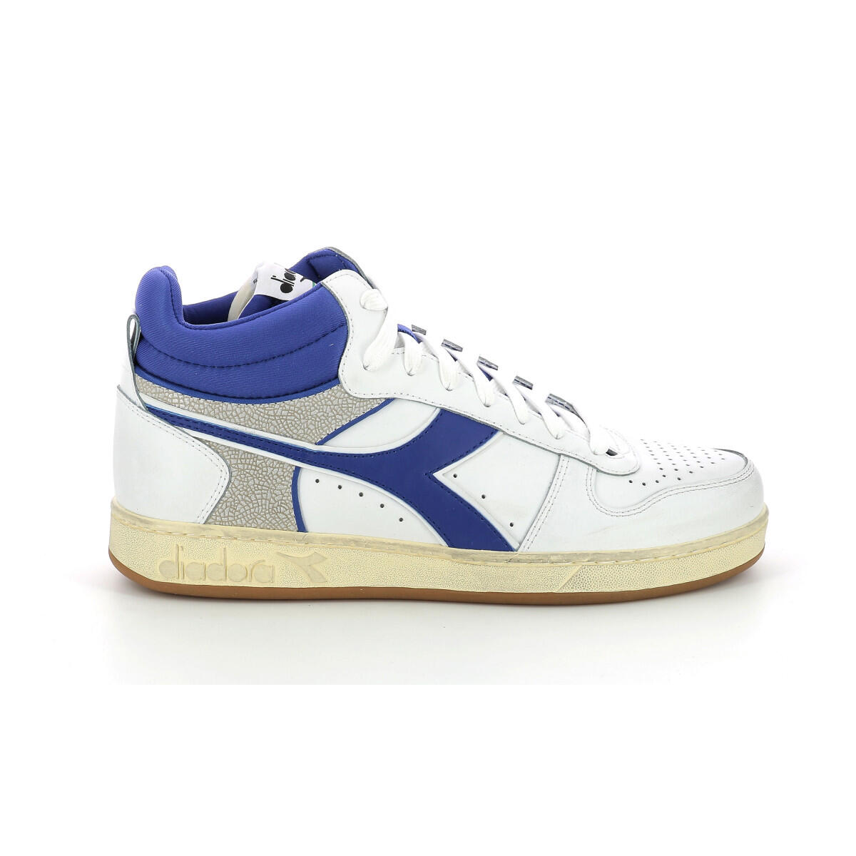 DIADORA picture