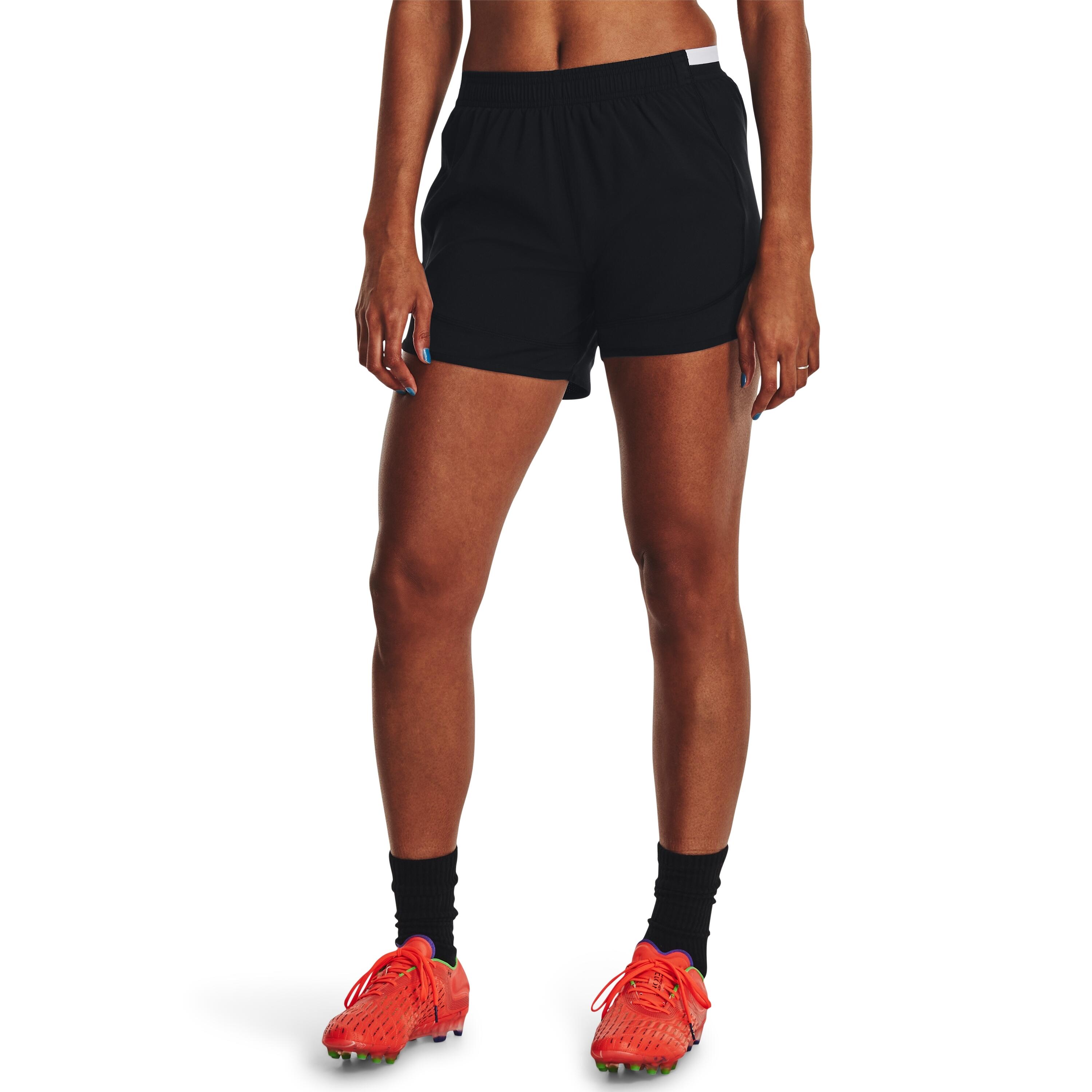 Pantaloncini da donna Under Armour Challenger Pro 3/6