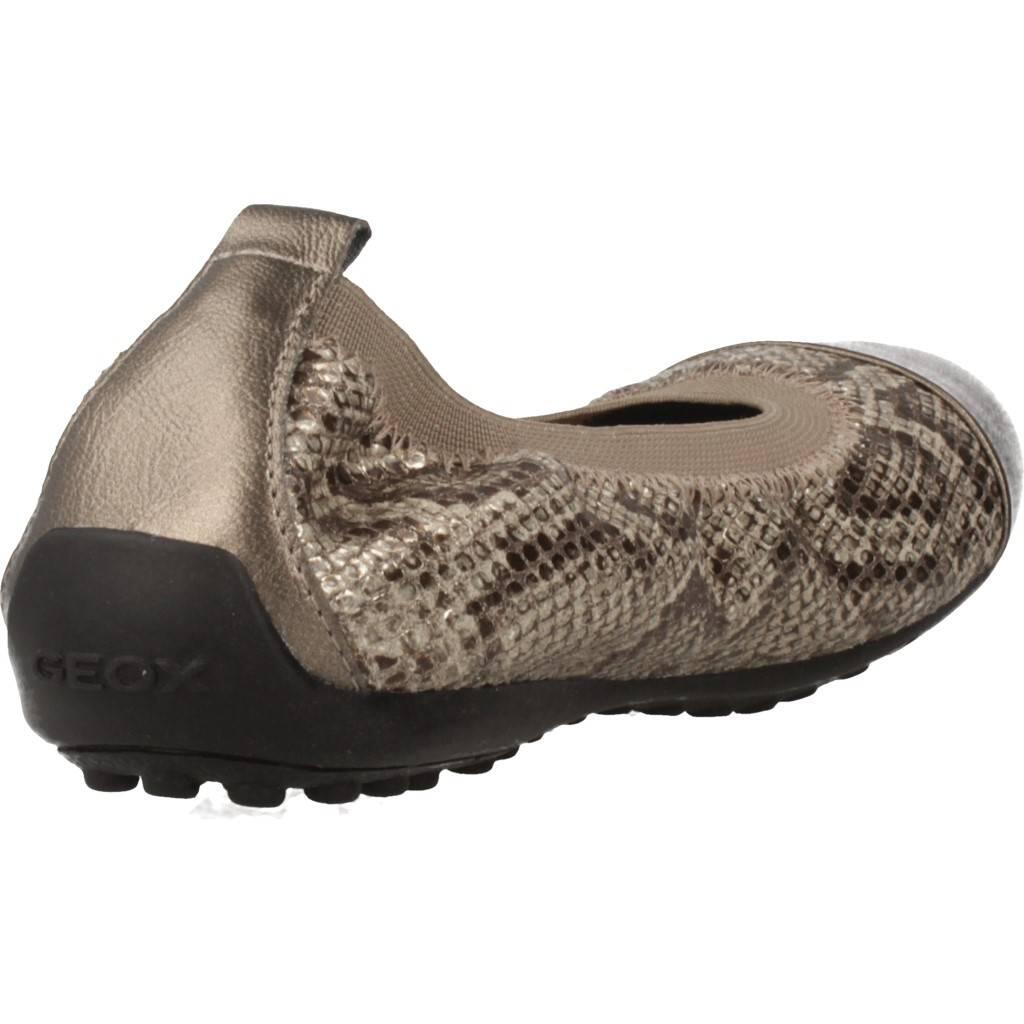 Baskets Geox Modèle Jr Piuma Couleur Imprimé Animalier 3/5