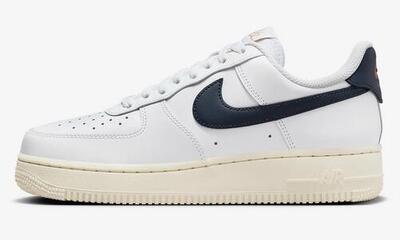 Damen universal Schuhe Nike Air Force 1 07 Easyon