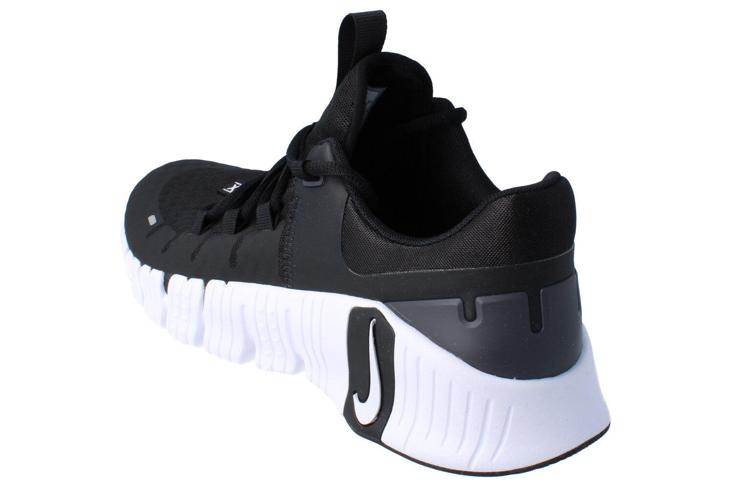 Nike Free Metcon 5 Black White 2/5