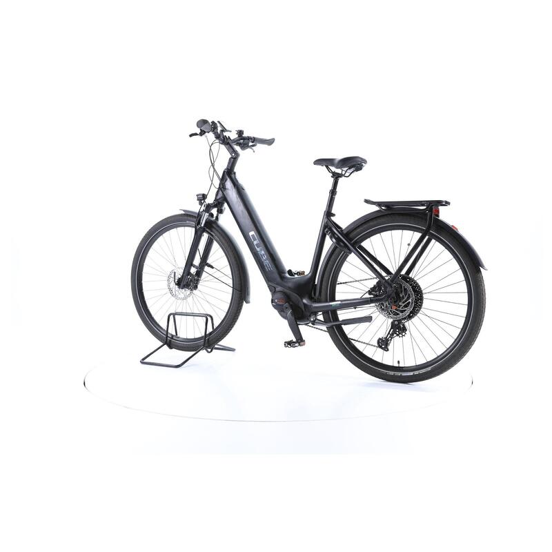 Reconditionné - Cube Touring Hybrid Pro 625 Vélo électrique Entrée basse  - Bon