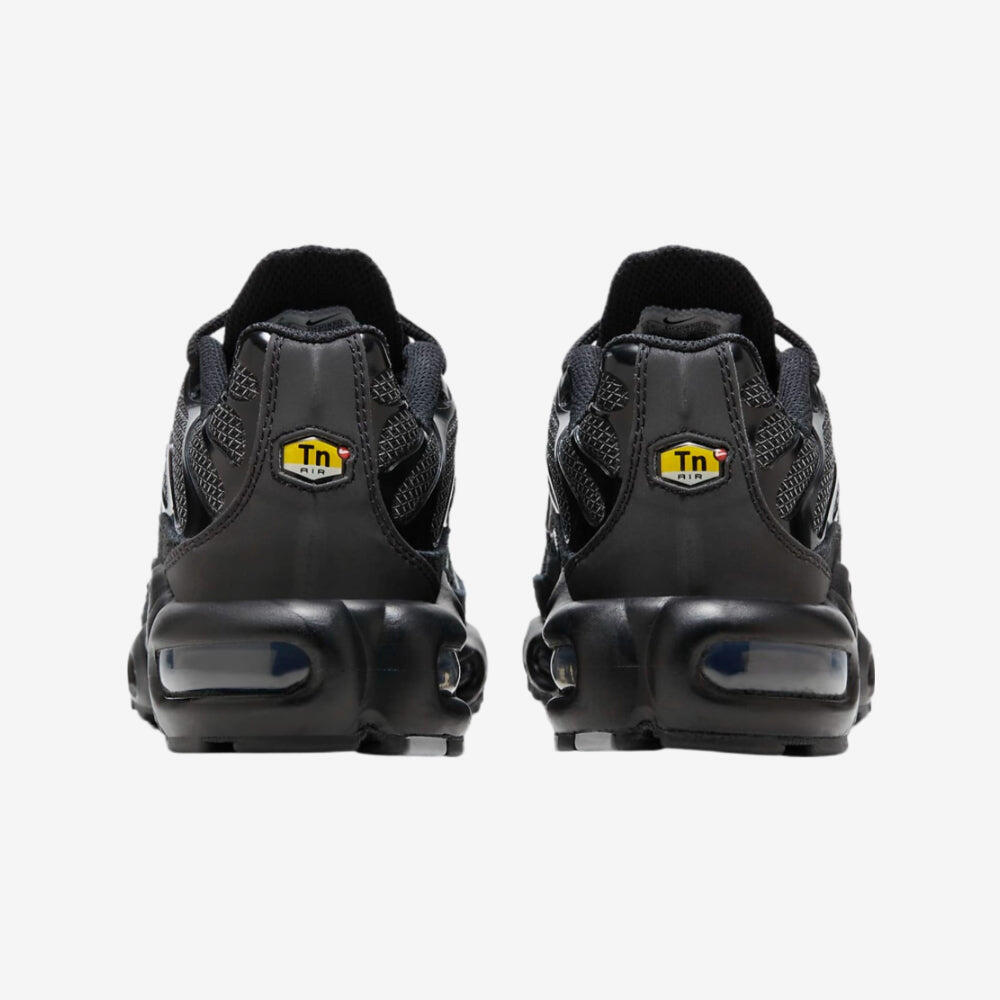 all black tn trainers