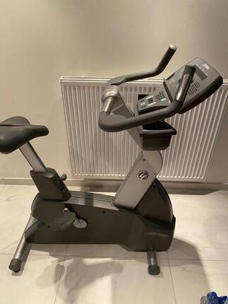 Entre Particuliers - Vélo d'exercice life fitness