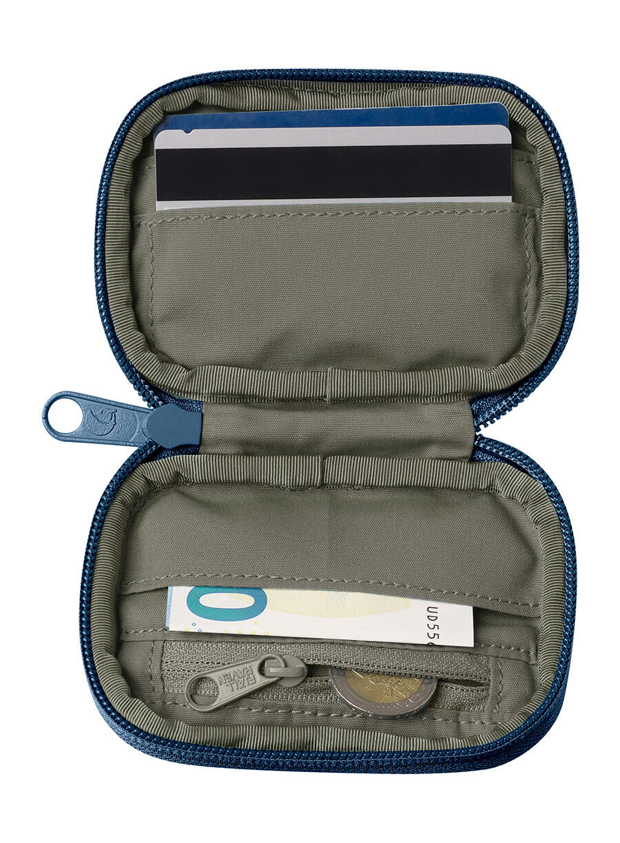Cartera Azul Marino Fjallraven Kånken Card Wallet Navy Práctica Y Funcional 2/4