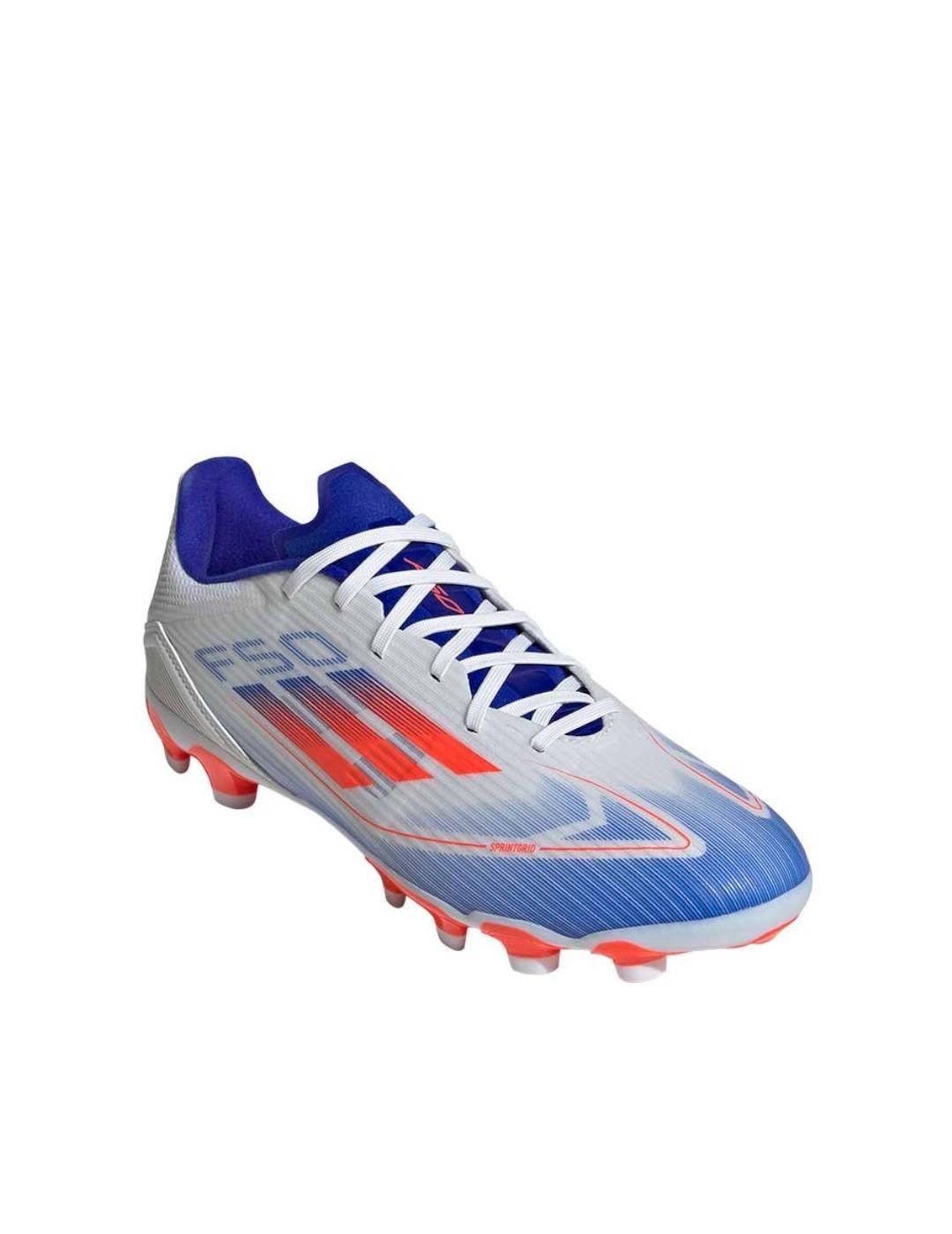 Scarpe da calcio Adidas modello IF1341 per uomini 3/5