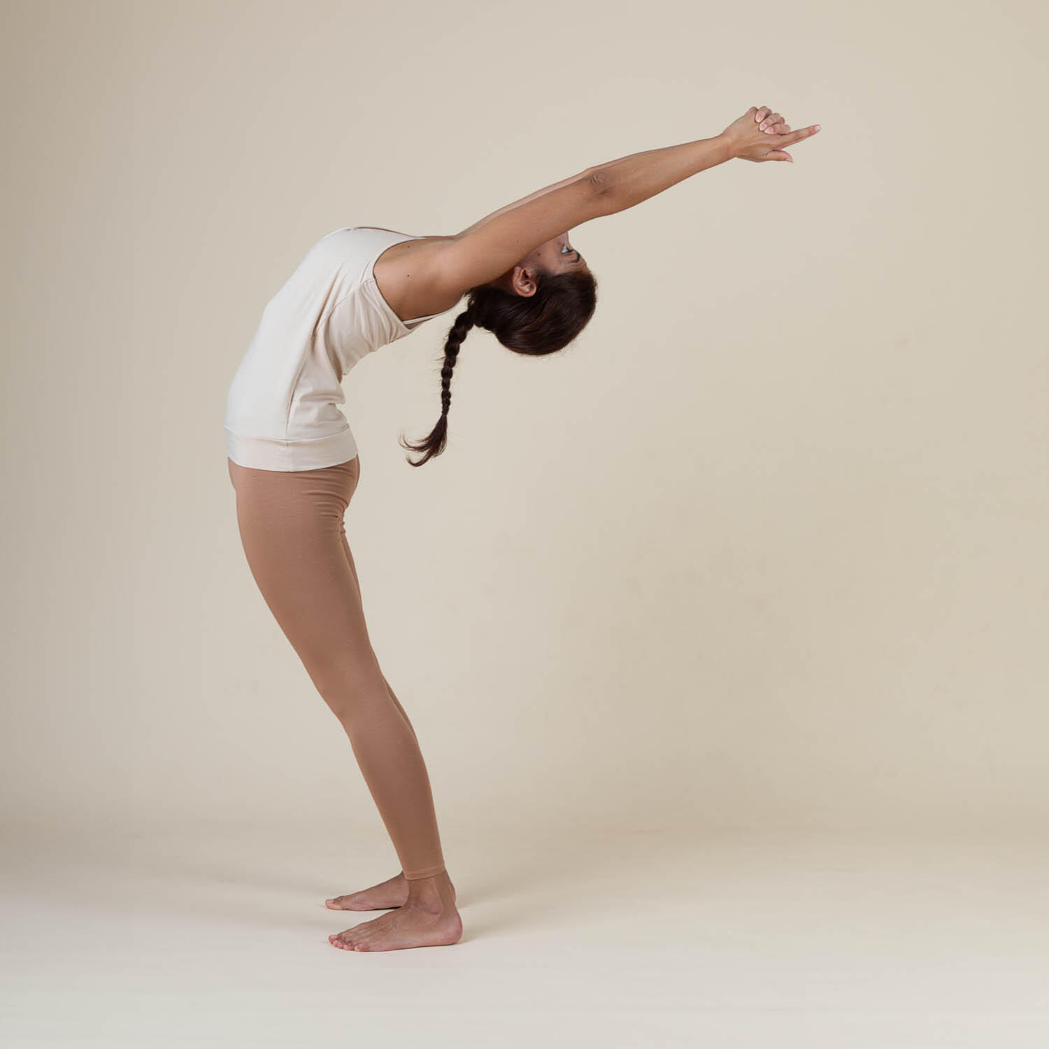 Yamadhi Yoga Top mit Spaghetti-Trägern, caramel beige M 5/6