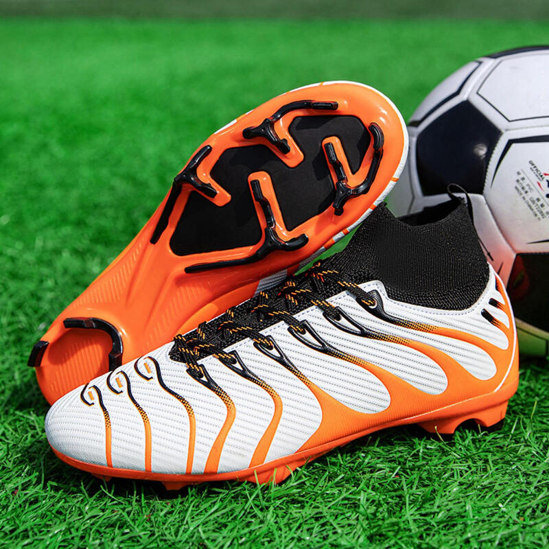 Ghete de fotbal MBrands, 7.9 cu glezna , crampoane , alb 35