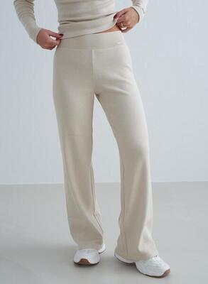 Dames broek petite met wijde pijpen wollen temperatuurregulerende crème