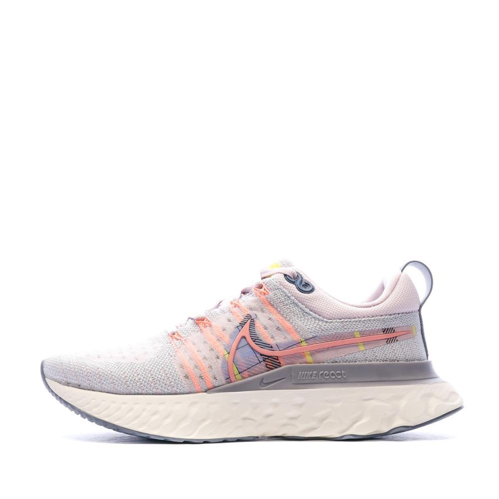 NIKE picture