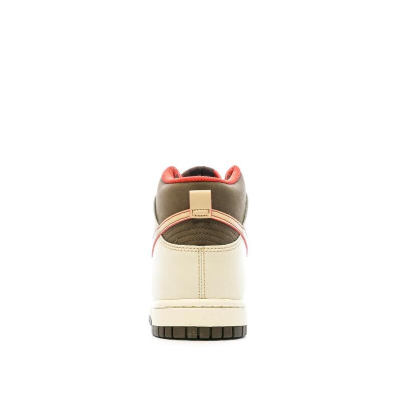 Pantofi Nike Dunk High Se Baroque maro