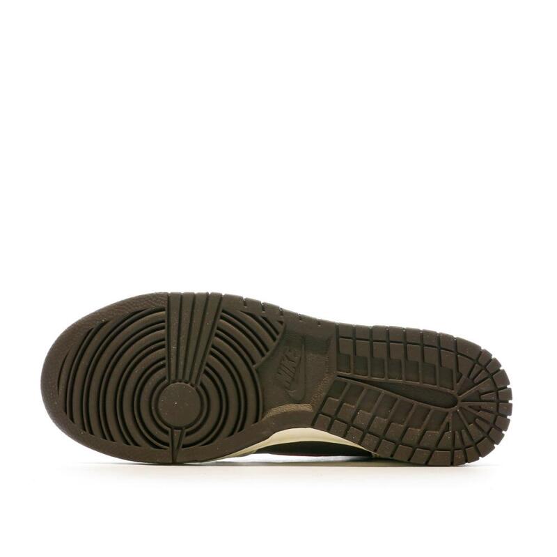 Pantofi Nike Dunk High Se Baroque maro