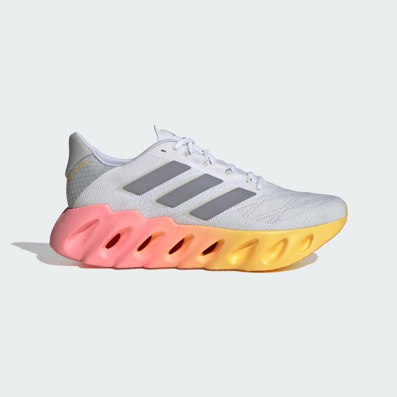 Adidas ADIDAS SWITCH FWD 2 M Men Running Shoes White -  4