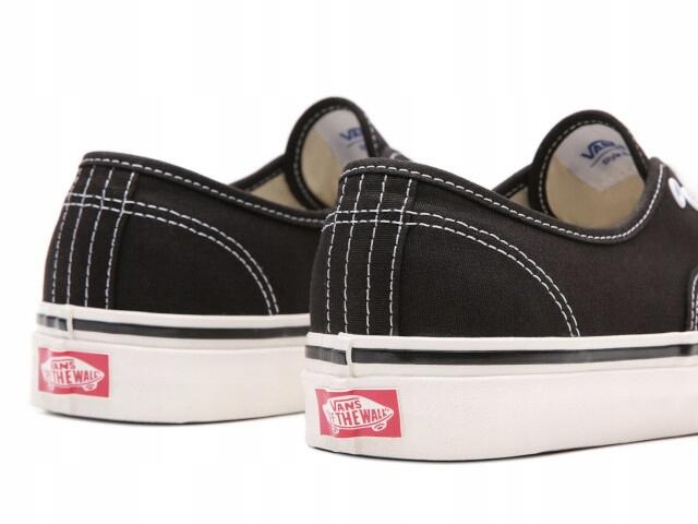 BUTY TRAMPKI VANS VN0A38ENMR2 TENISÓWKI 44,5 5/7