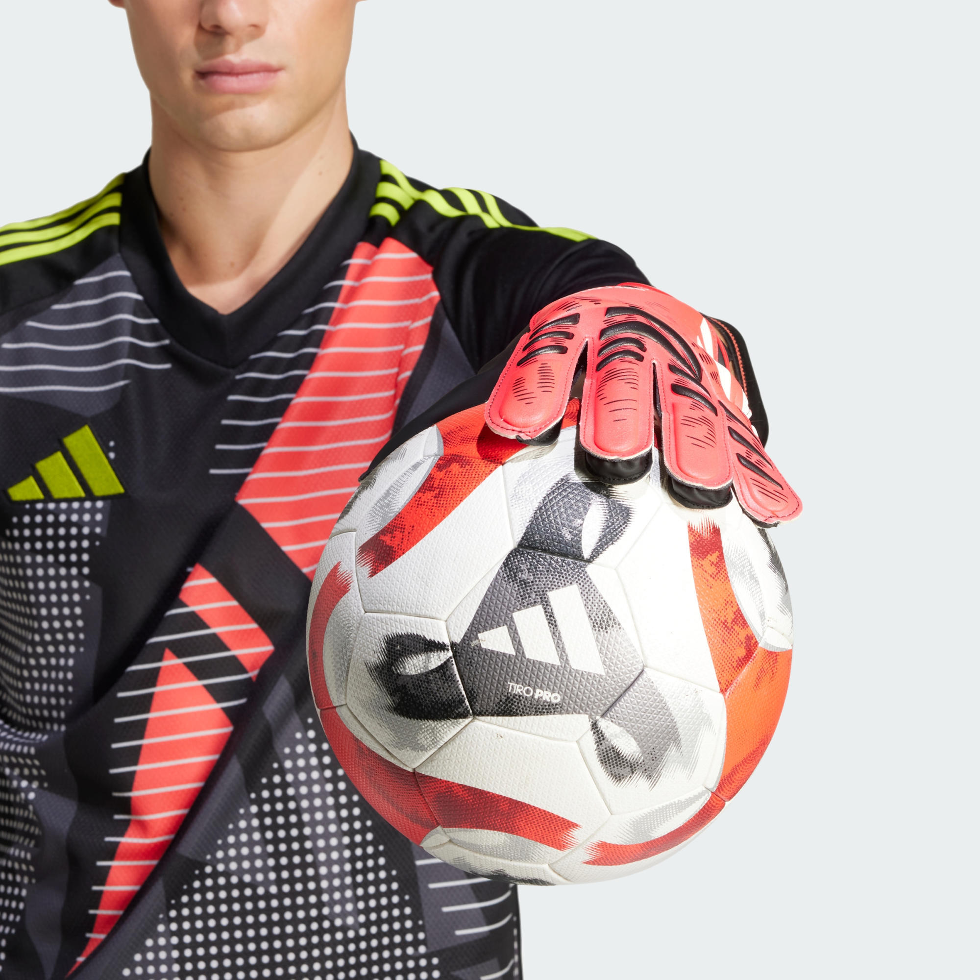 Predator Training Goalkeeper Gloves 5/6