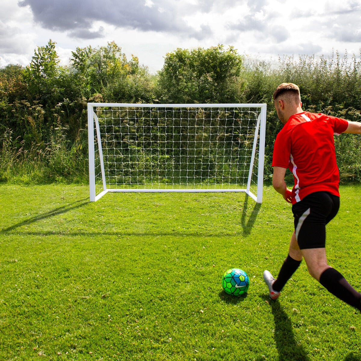 6 x 4ft Football Goal, Carry Case and Target Sheet 5/6