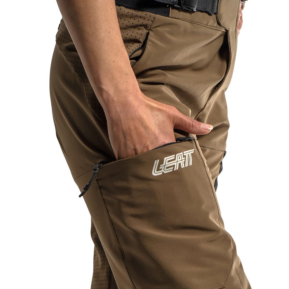 Comfortabele en duurzame Enduro 3.0 korte MTB-broek Bruin Dames 6/7